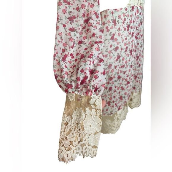 NWOT For Love & Lemons Floral Melrose Robe - Picture 7 of 12